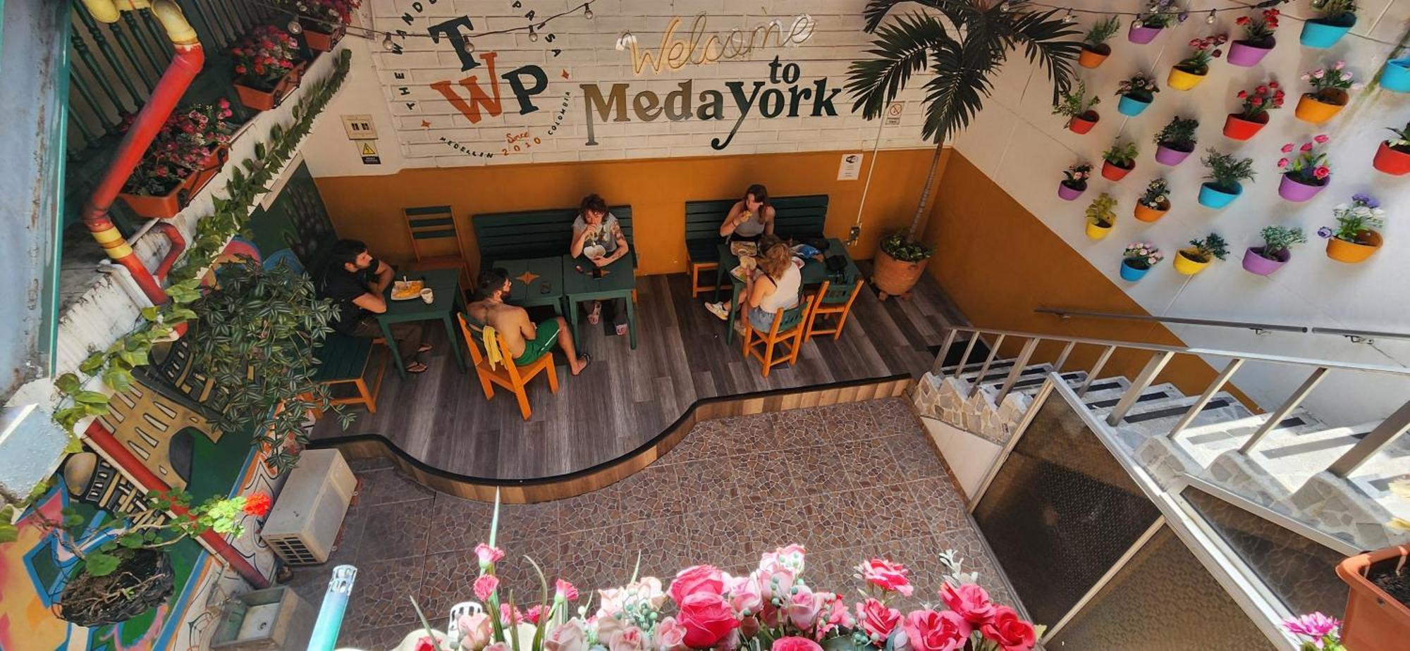 Albergue The Wandering Paisa (Adults Only) Medellín Exterior foto